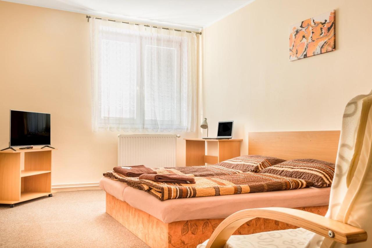 Hotel Zannam Brno Ngoại thất bức ảnh